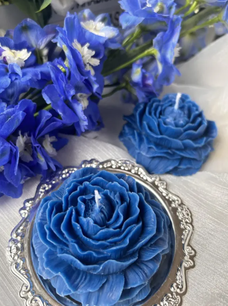 Blue Rose Scented Candle – Low Temperature 48°C